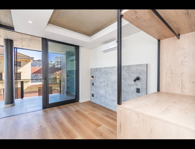 1 BEDROOM APARTMENT RENTED IN SEA POINT